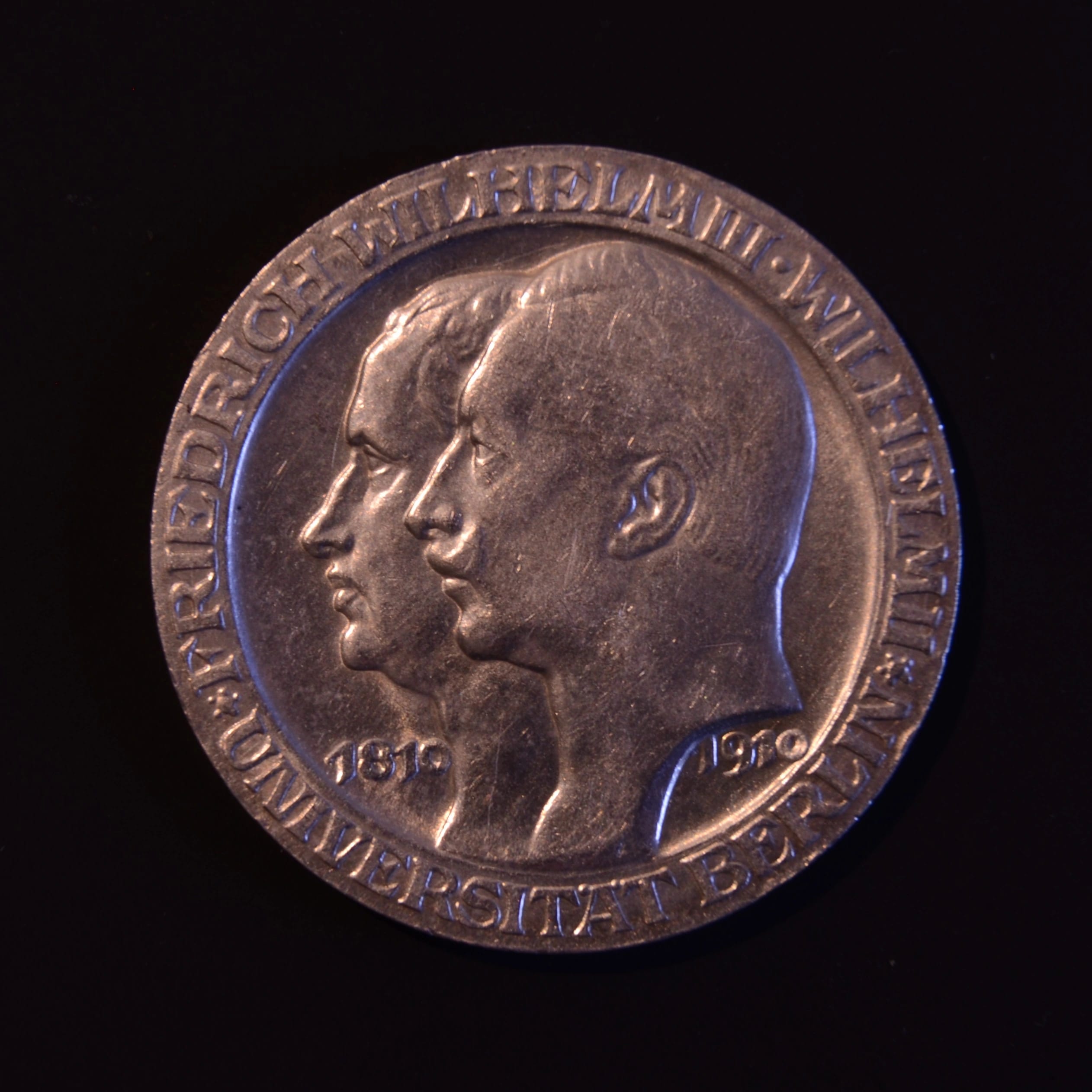 3 Mark 1910 A Berlin – 100 Jahre Universität Berlin Silbermünze Deutsches Kaiserreich, Германская империя, 1910, 3 Знаки, серебро, состояние AU — аверс